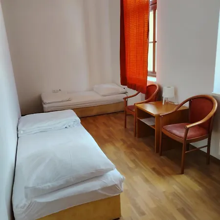 Zamecek * Uhercice (Znojmo)