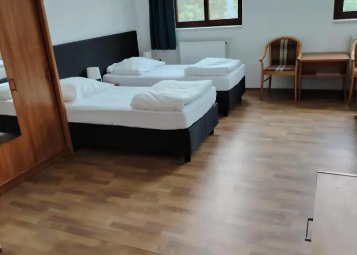 Zamecek * Uhercice (Znojmo)